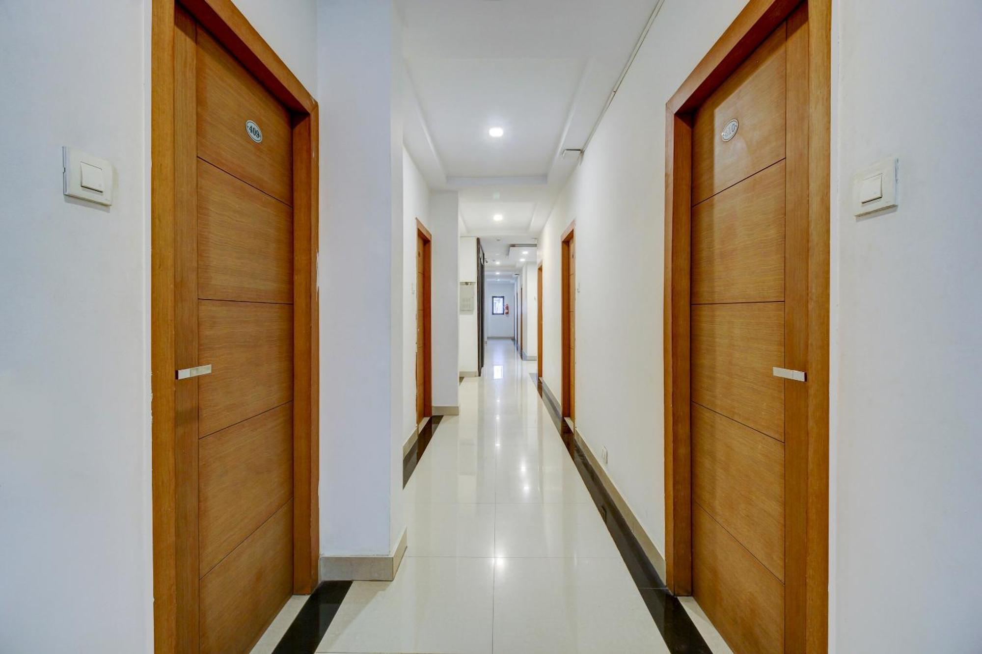 海得拉巴 Super Townhouse Oak Lb Nagar Ramoji酒店 外观 照片